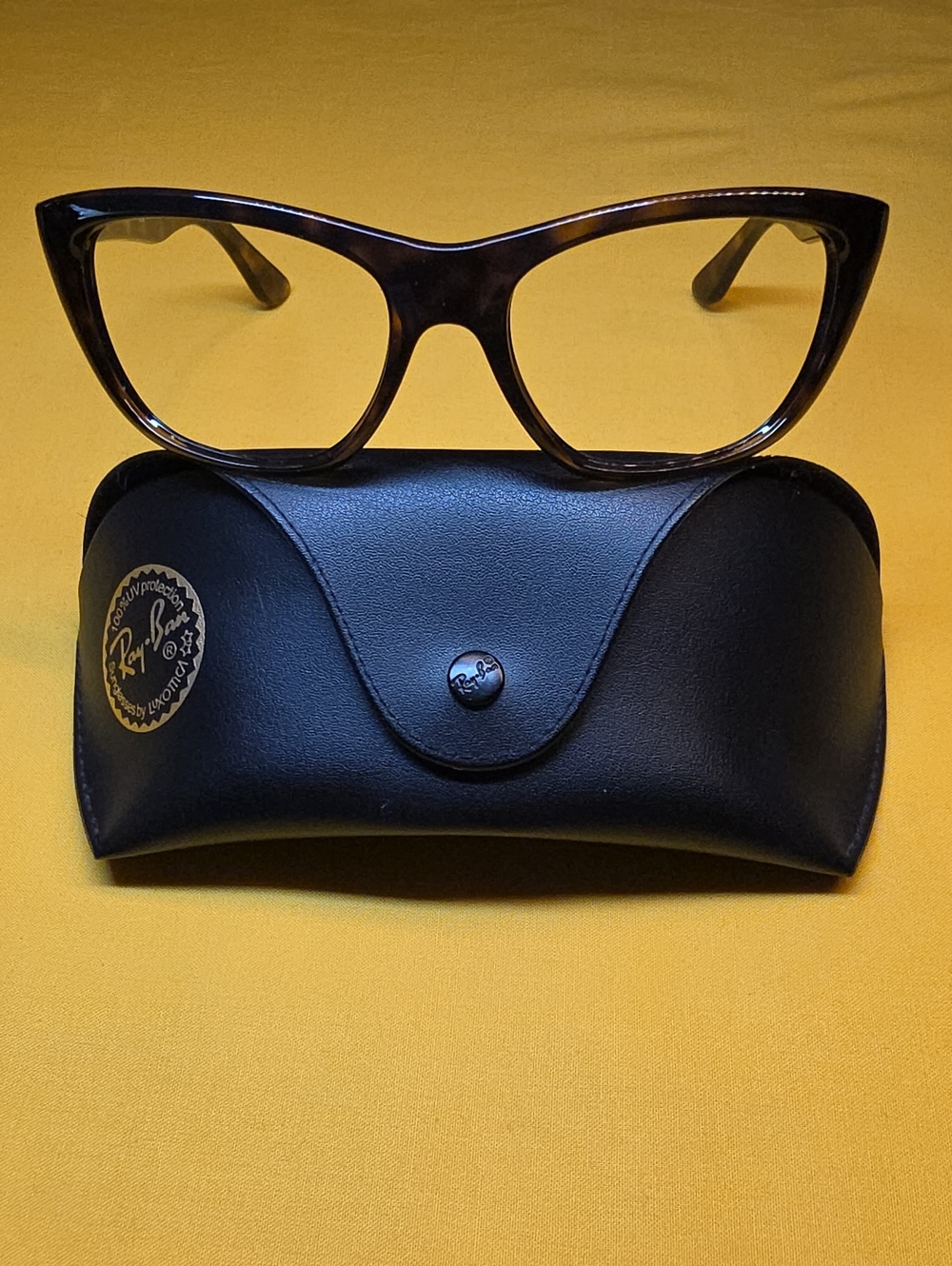 Ray-Ban ▪︎ Ladies Eyeglass/Sunglass Frames ▪︎ No Lenses ▪︎ Gently Used w/Case